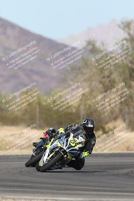 media/Nov-02-2025-CVMA (Sun) [[337aff29ab]]/Race 11-Amateur Supersport Open/